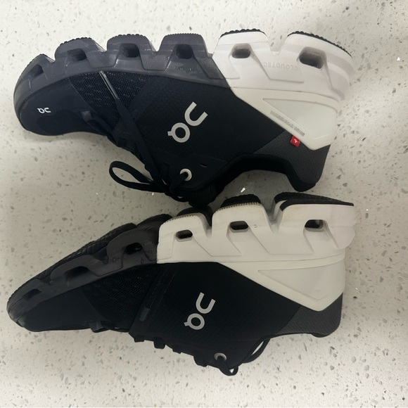 On Cloudflyer 4 Road Women’s Running Shoes Size 8 - Picture 6 of 8